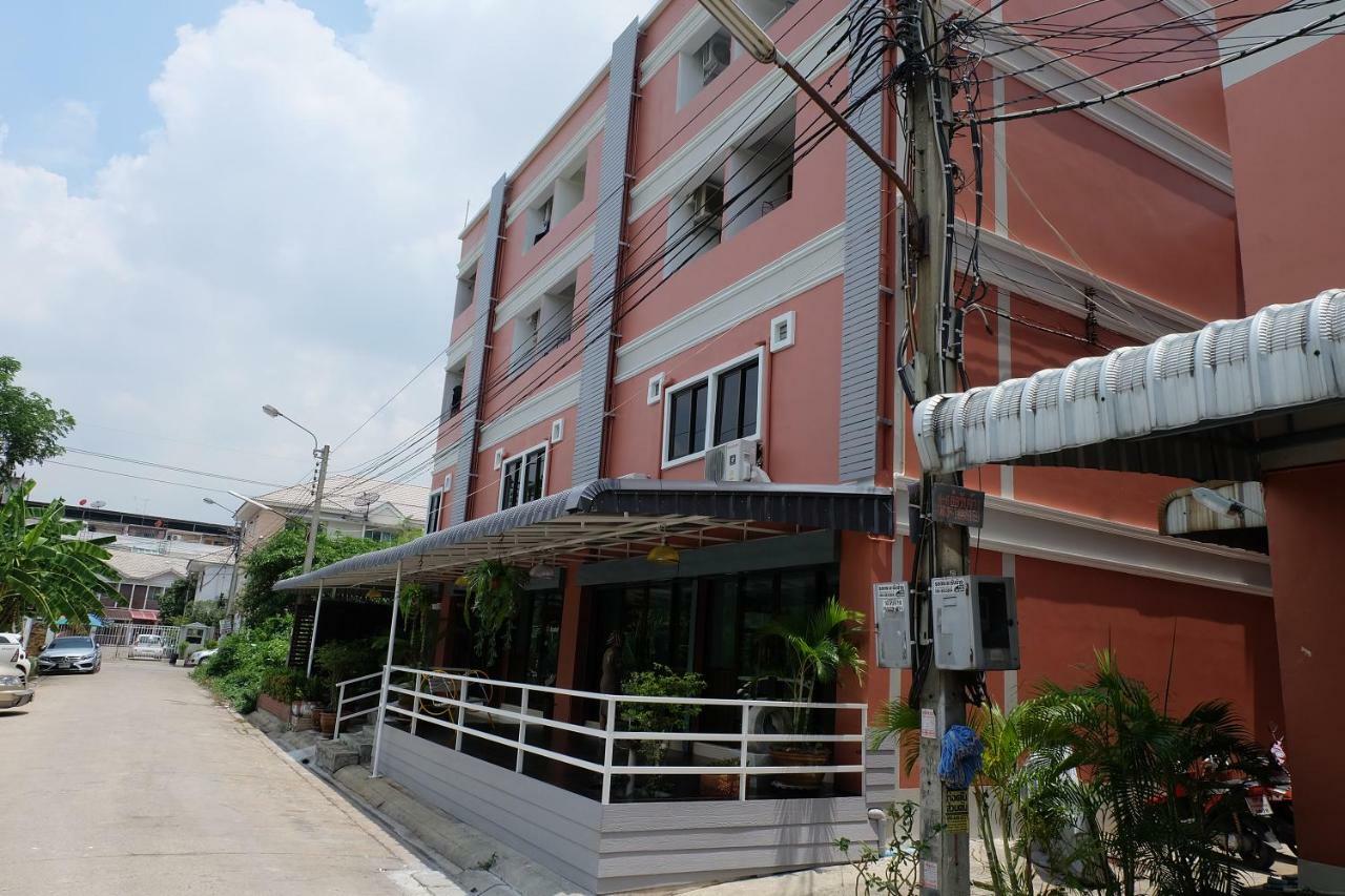 Arm Mansion Aparthotel Bangkok Exterior foto